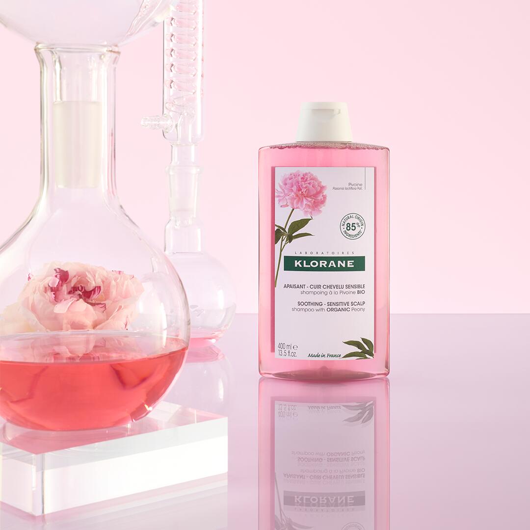 Votre routine pour apaiser les cuirs chevelus sensibles.